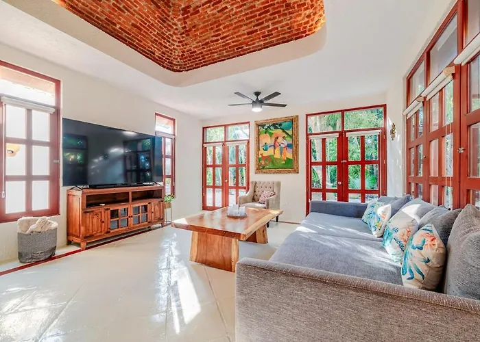 Private Hacienda With Pool, Beach, Marina, Golf Casa de férias